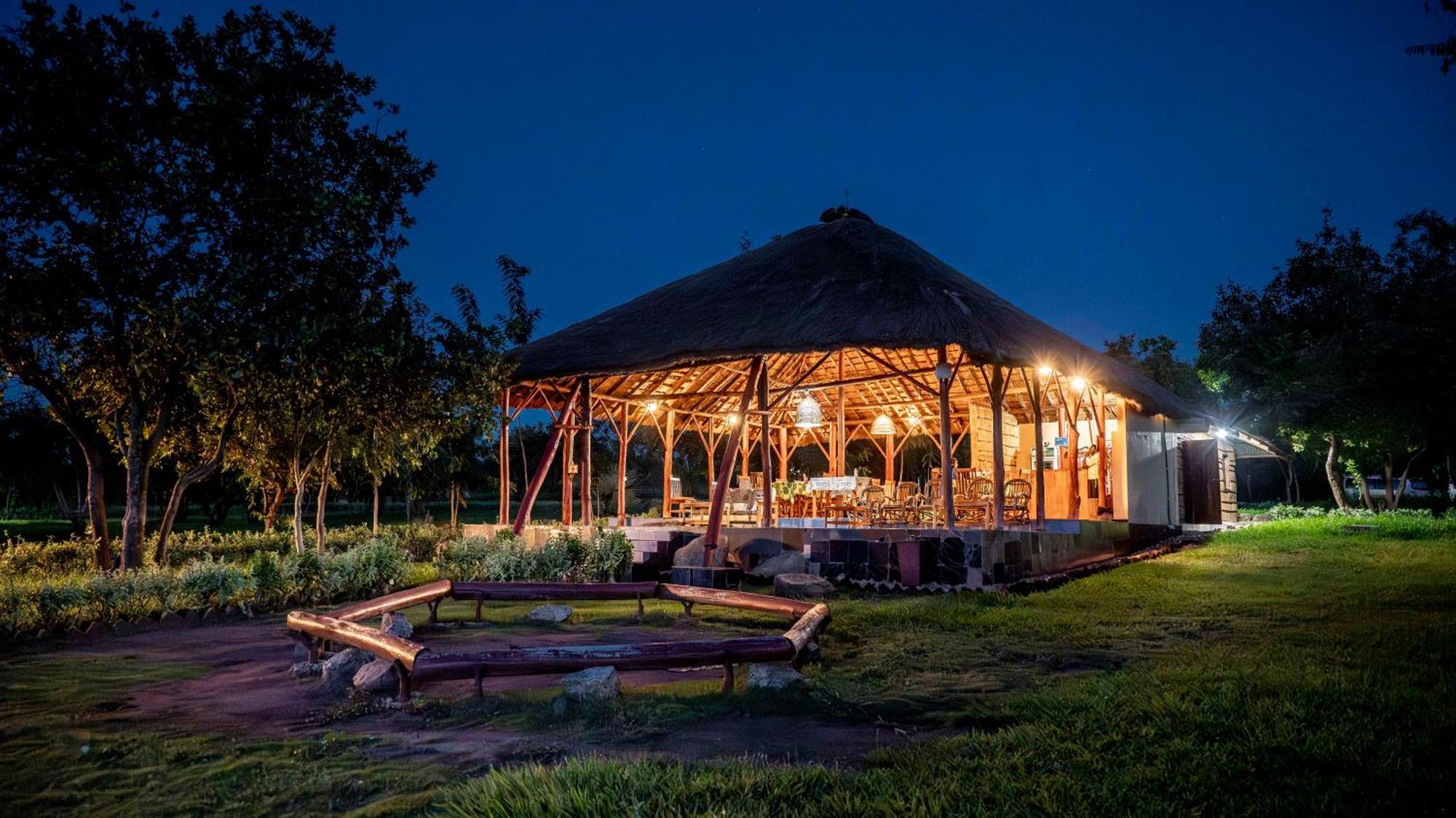Mama Washindi Lodge Pakwach Exterior foto
